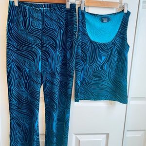 Set 2 pieces velvet top and pants